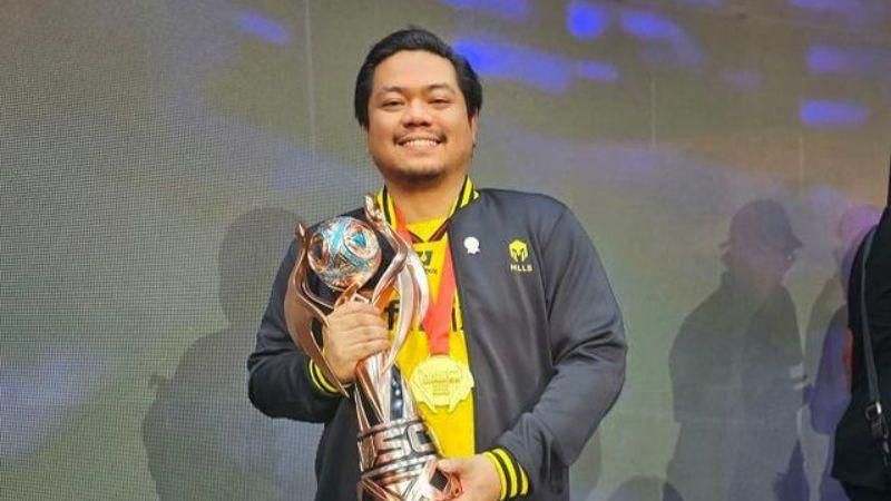 Sumber: instagram.com/onic.coachyeb