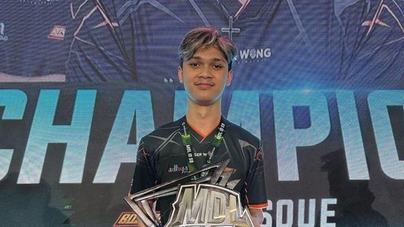 Sumber: instagram.com/rrq_rinzz